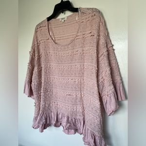 Umgee women’s top.  FREE SHIPPING